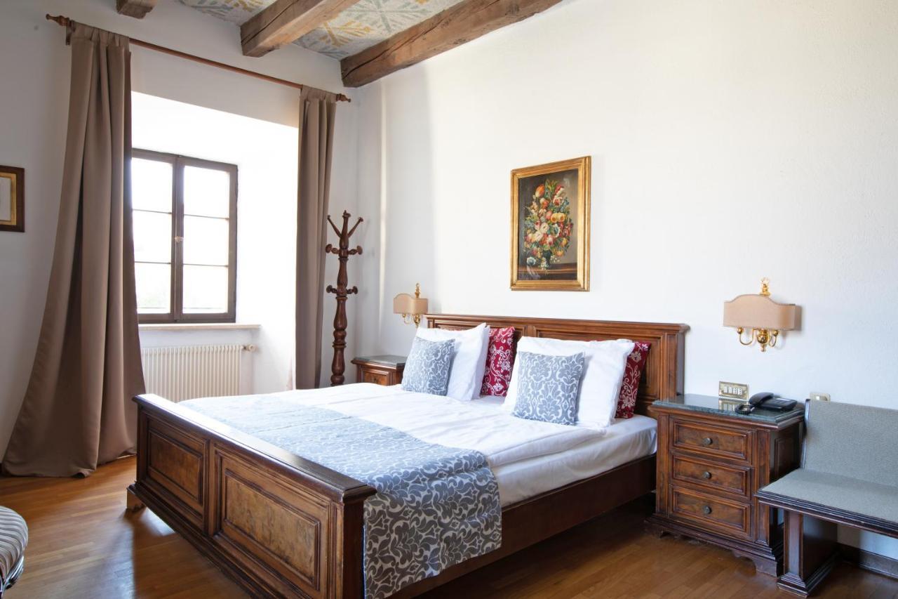 Hotel Castel Rundegg (Adults Only) Merano Exteriör bild