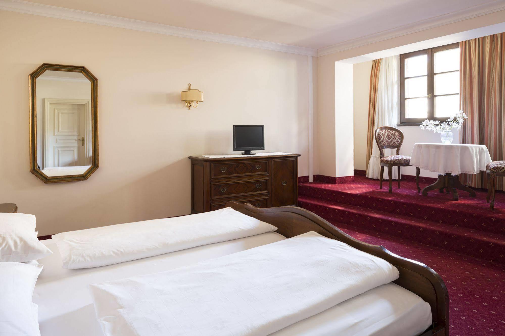 Hotel Castel Rundegg (Adults Only) Merano Exteriör bild